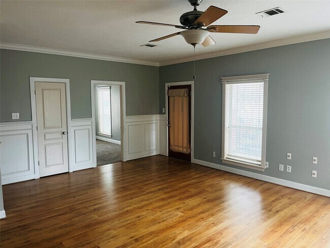 Foto del edificio - 2015 Halyard Dr