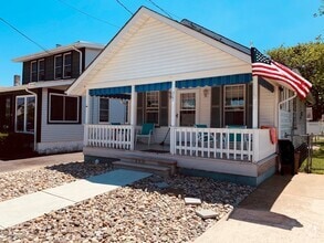 Building Photo - 307 18th Ave