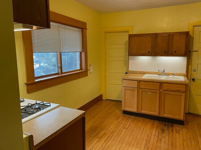 Looking at kitchen from living room - 236 Dunning St