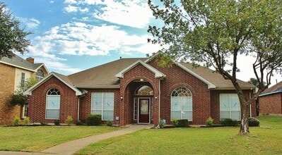 Building Photo - 712 Claire View Dr