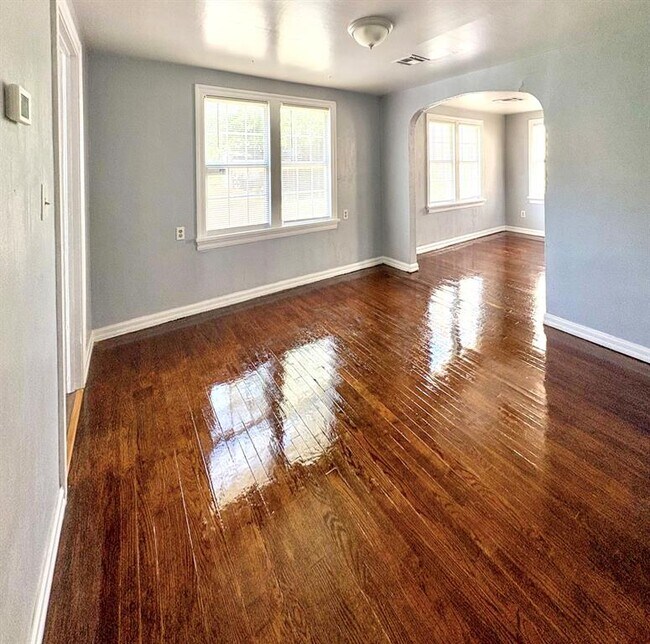 Foto del edificio - 3413 NW 15th St