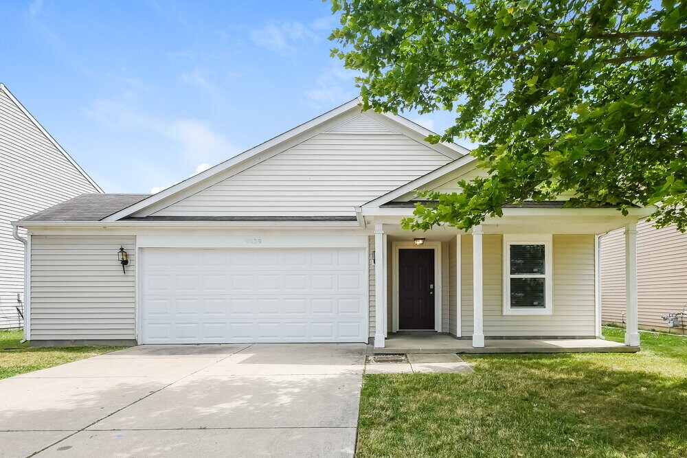 Foto principal - 8039 Bach Dr