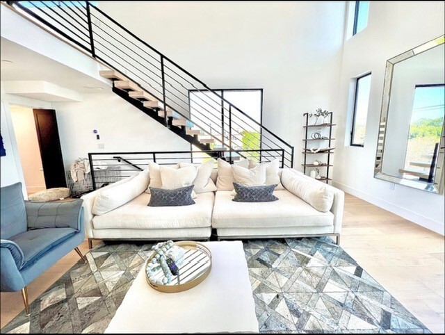 Foto del edificio - 11326 Victory Blvd