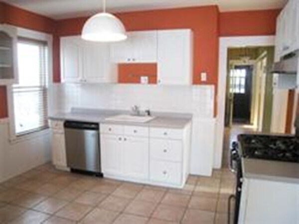 Building Photo - 9 Commonwealth Rd