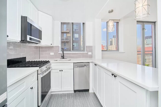 Building Photo - 167 Eldridge St