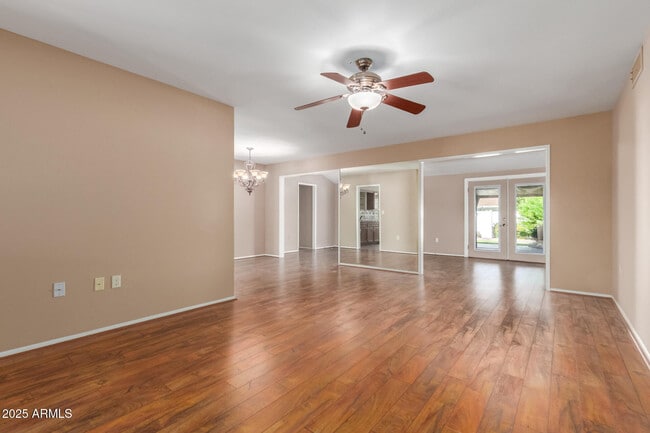 Building Photo - 13827 N Tan Tara Dr