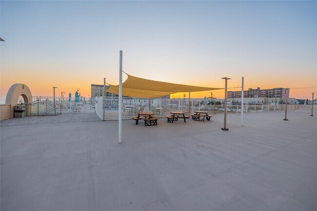 Foto del edificio - 360 Shore Rd