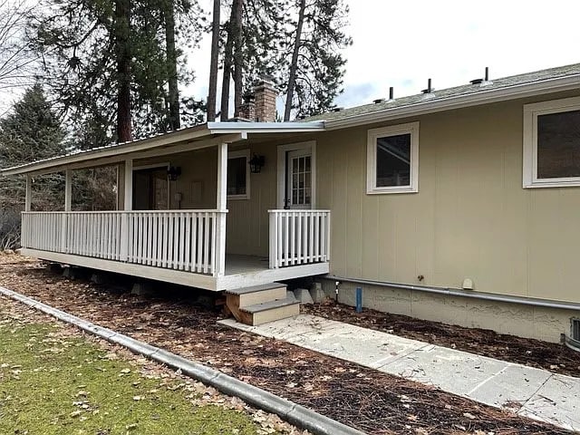 Building Photo - 412 N Lilac Ln