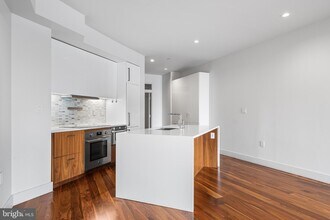 Building Photo - 621-23 S 24th St
