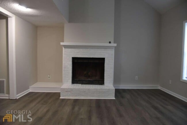 Building Photo - 4040 Sand Wedge Cir