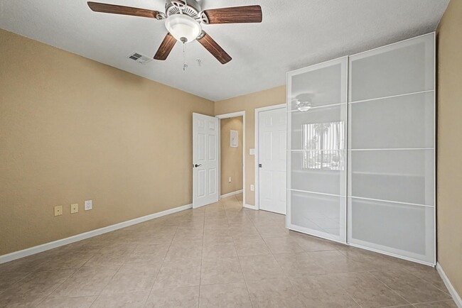 Photo - 4200 N Miller Rd House