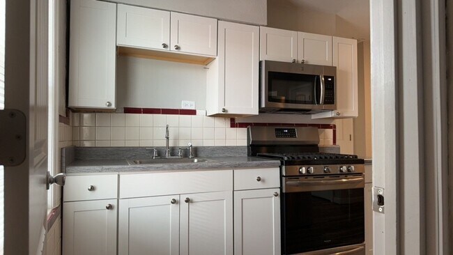 Foto del edificio - Woodson Rd. 2236 - 2238