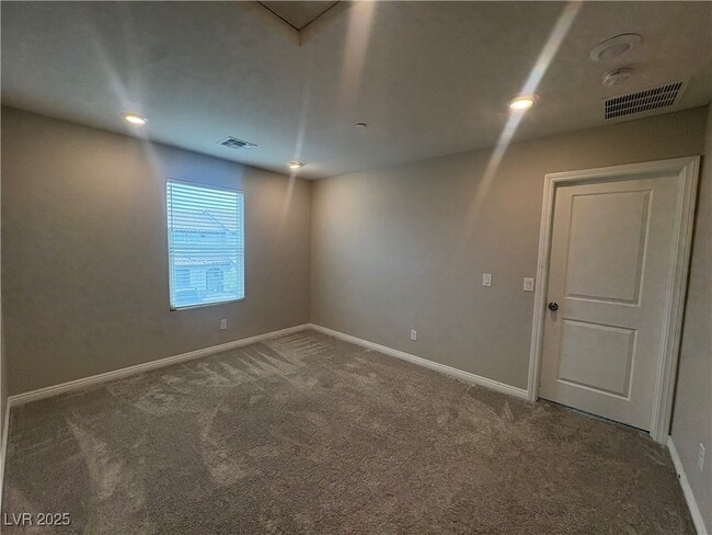Foto del edificio - 5376 Lazy Breeze Ave