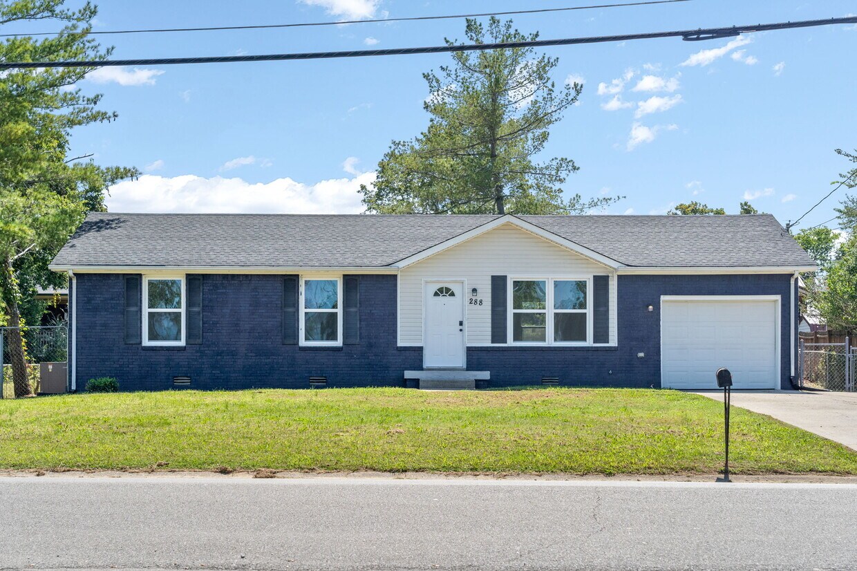 Primary Photo - 288 Northwood Ter