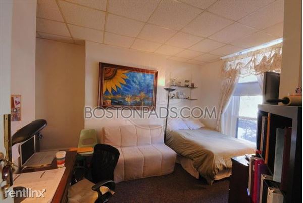Primary Photo - 404 Beacon St