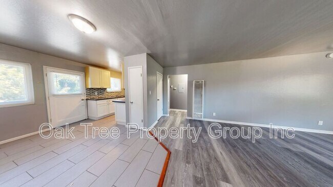 Foto del edificio - 2429-2429 Humboldt Ave