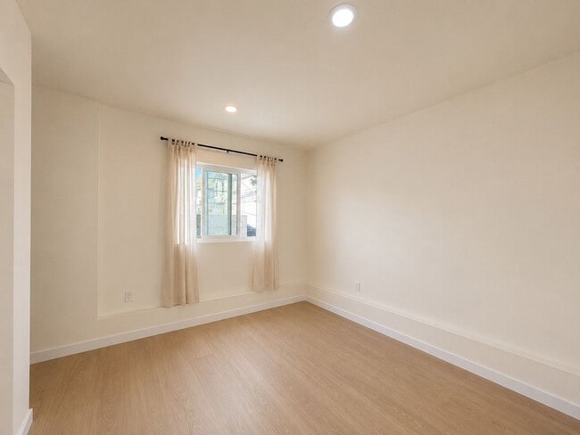 Photo - 6819 North Figueroa Street Apartment