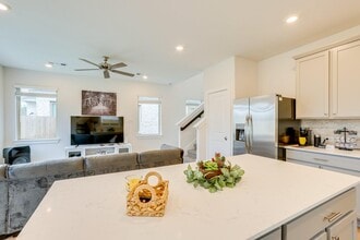 Building Photo - 31915 Bromley Fern Dr