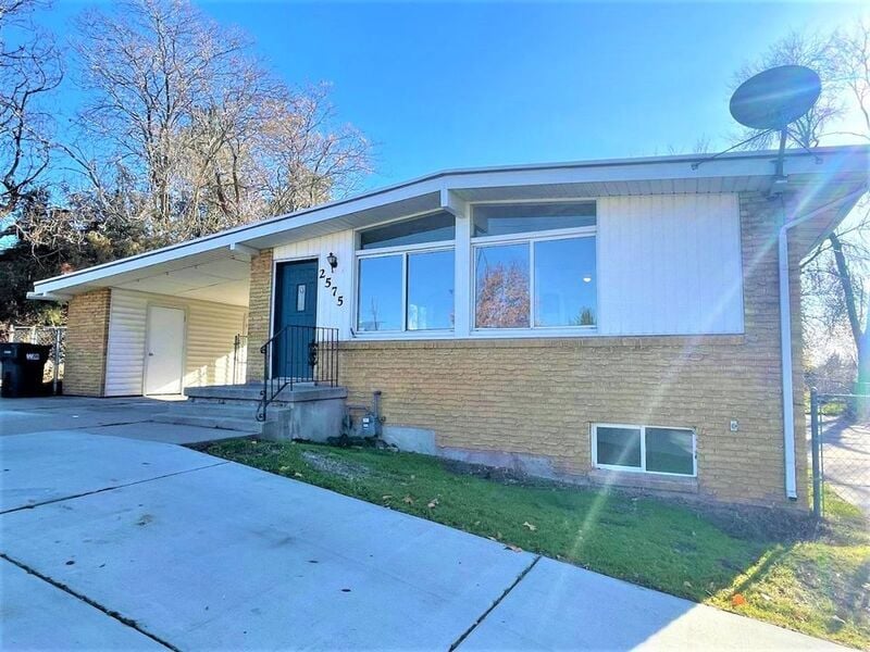 Primary Photo - 2575 W 4800 S