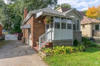 Building Photo - 80 Queens Ave