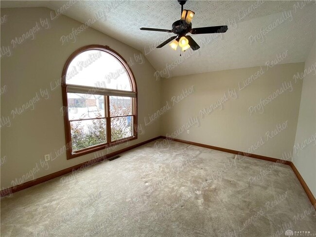 Building Photo - 6353 Charlotte Ct
