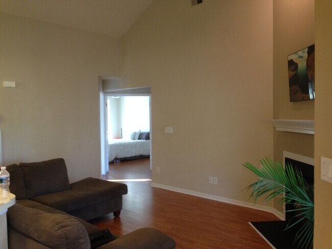 Building Photo - 107 Killam Ct