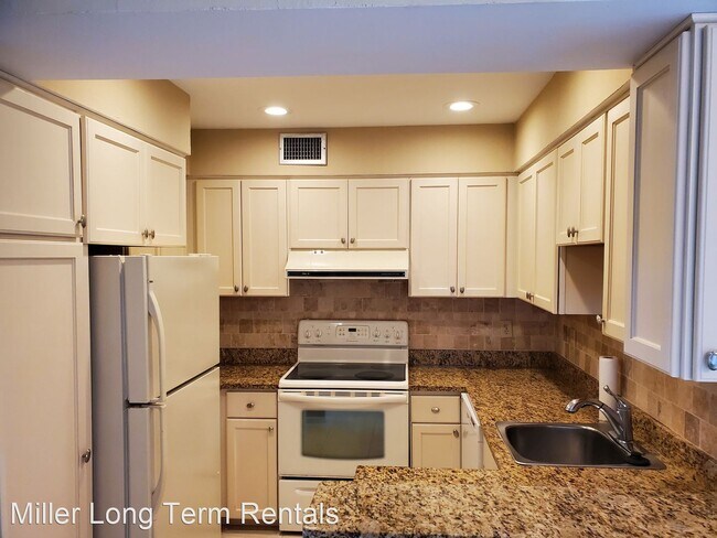 Building Photo - 3 br, 2 bath House - 16 Compass Point