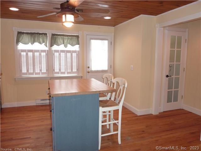 Building Photo - 490 Radmere Rd