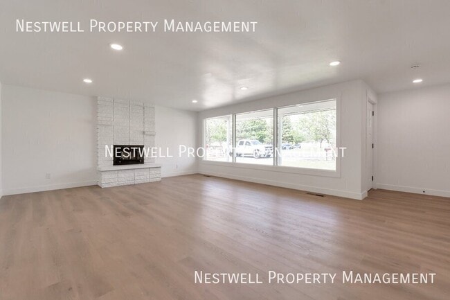 Building Photo - 8560 S 700 E