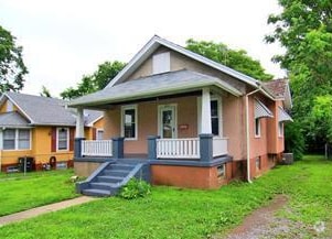 Building Photo - 602 N Fountain St