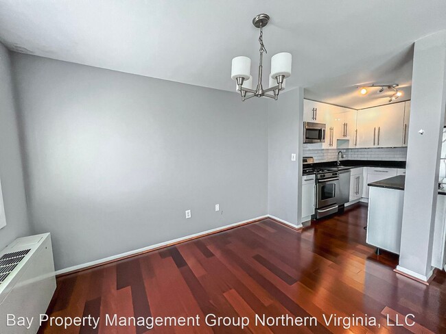 Foto del edificio - 1 br, 1 bath House - 4241 Columbia Pike Un...