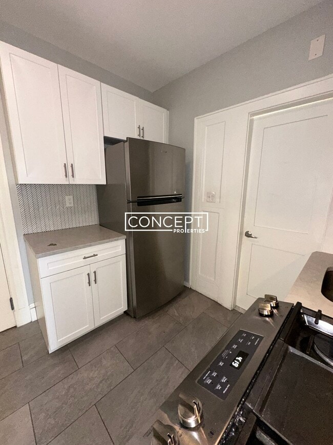 Building Photo - 233 Lafayette St