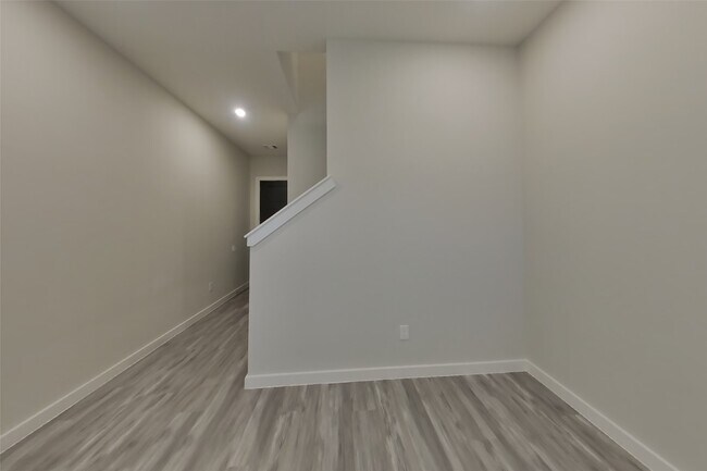 Building Photo - 4908 San Fabiano Ct