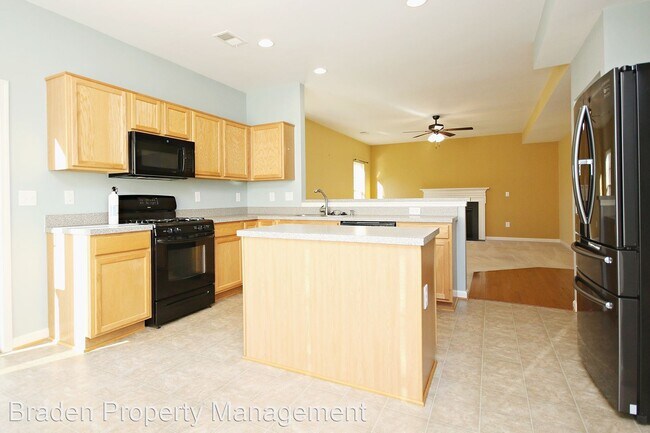 Foto del edificio - 4 br, 3.5 bath House - 518 Holly Hill Drive