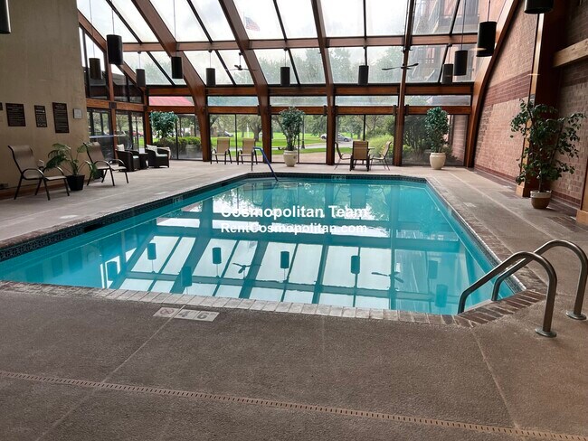 Foto del edificio - 3920 Mystic Valley Pkwy