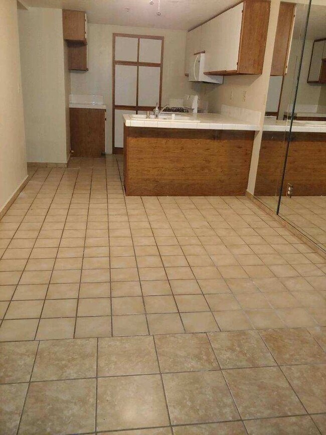 Foto del edificio - 44500 15th St E