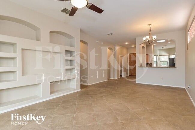Building Photo - 5553 North Silver Stream Way