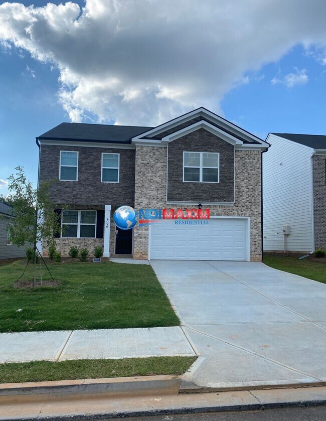 Building Photo - 2096 Waycross Ln