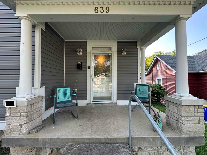 Foto principal - 639 Park St