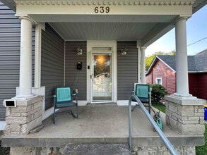 Building Photo - 639 Park St