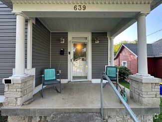 Building Photo - 639 Park St