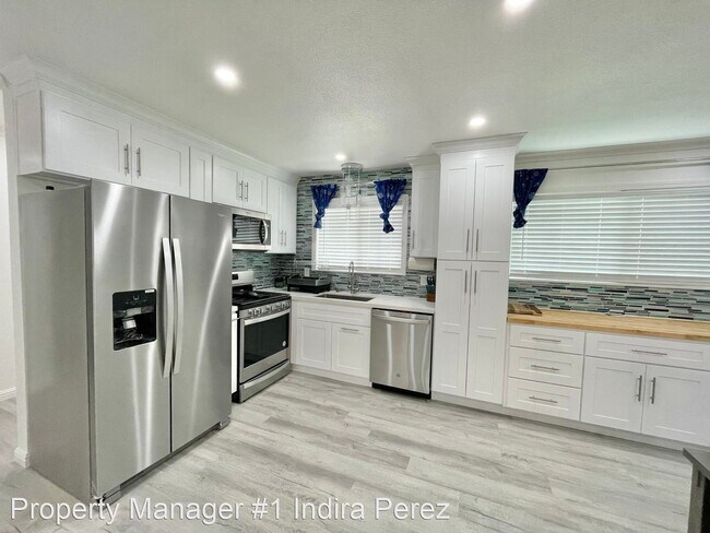 Building Photo - 4 br, 2 bath House - 1201 San Juan Way