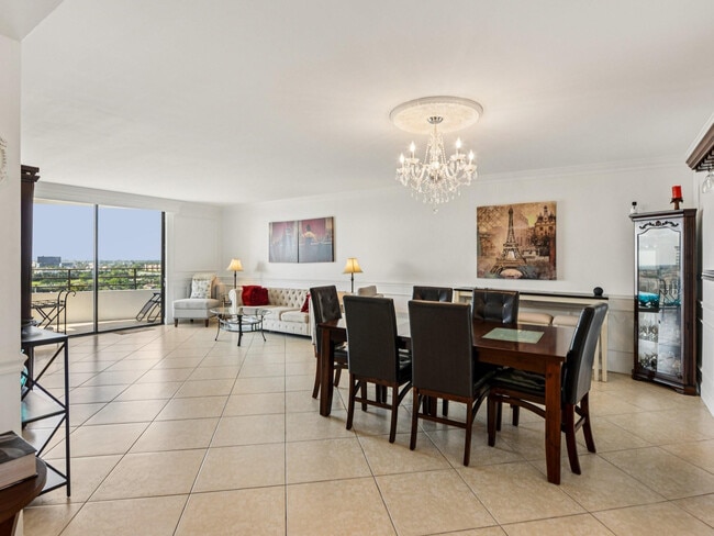 Foto del edificio - 600 Three Islands Boulevard