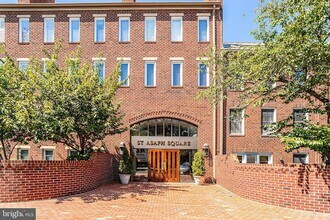 Building Photo - 801 S Pitt St
