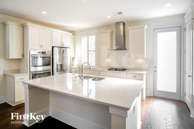 Building Photo - 106 Starling St