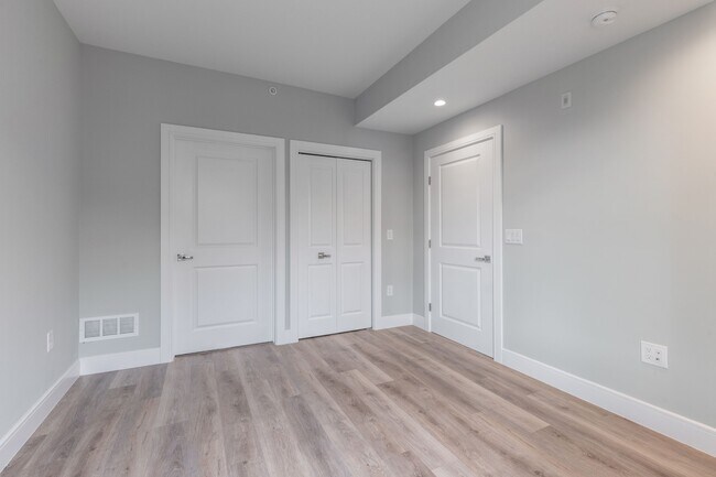 Foto del edificio - 1222 N Marshall St
