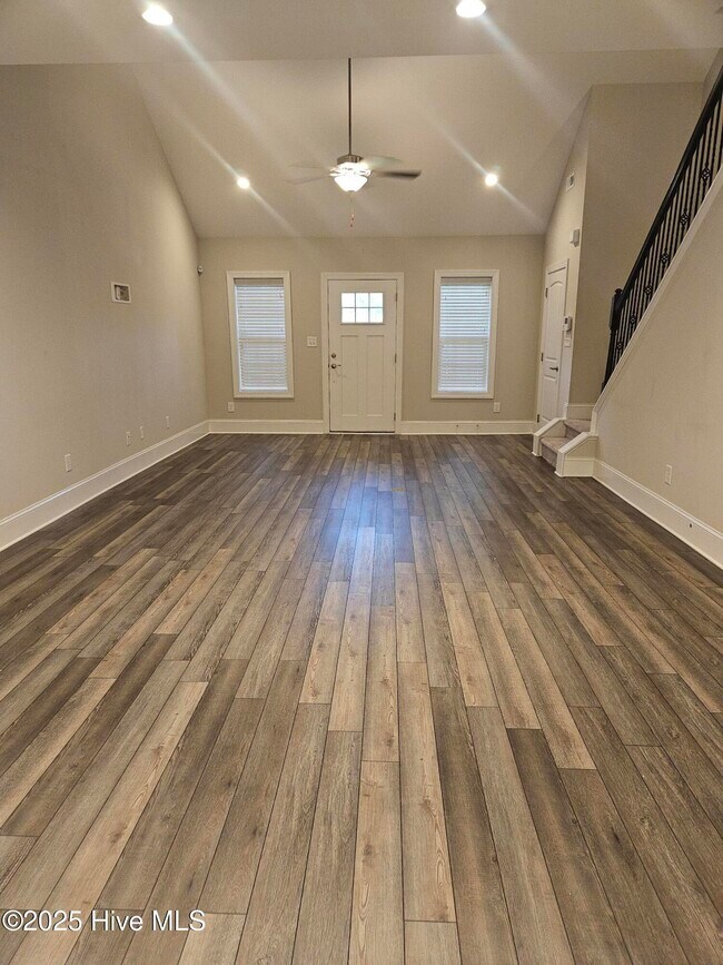 Building Photo - 504 Niblick Cir