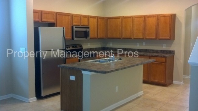 Building Photo - 625 Oakleaf Plantation Pkwy