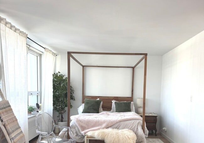 Foto del edificio - 88 W Schiller St