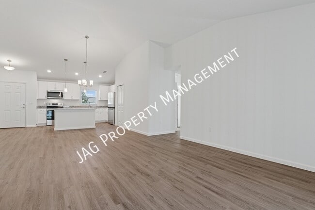 Building Photo - 15 Sea Garden Path